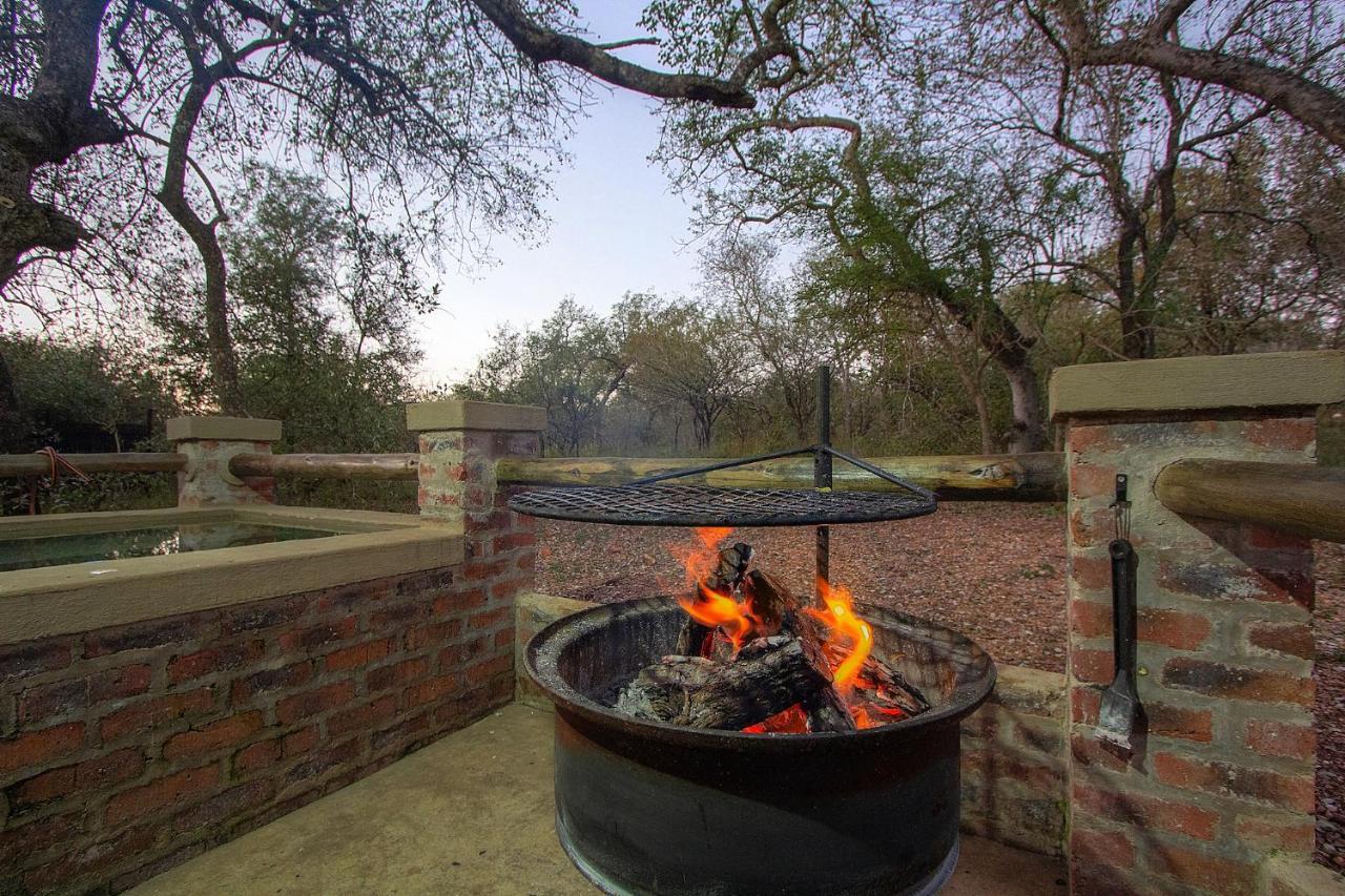 Kruger'S Retreat House & Kruger'S Rest Studio Marloth Park Bagian luar foto