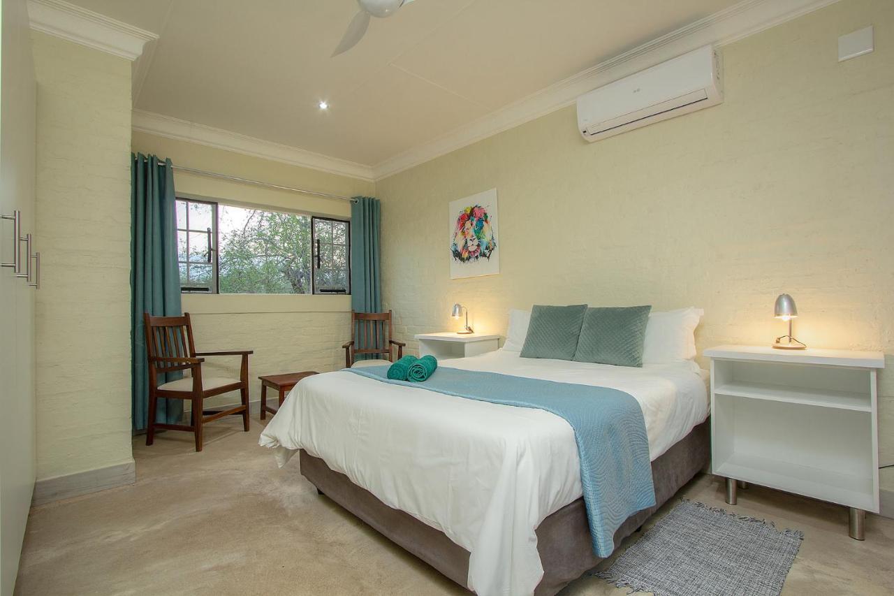 Kruger'S Retreat House & Kruger'S Rest Studio Marloth Park Bagian luar foto